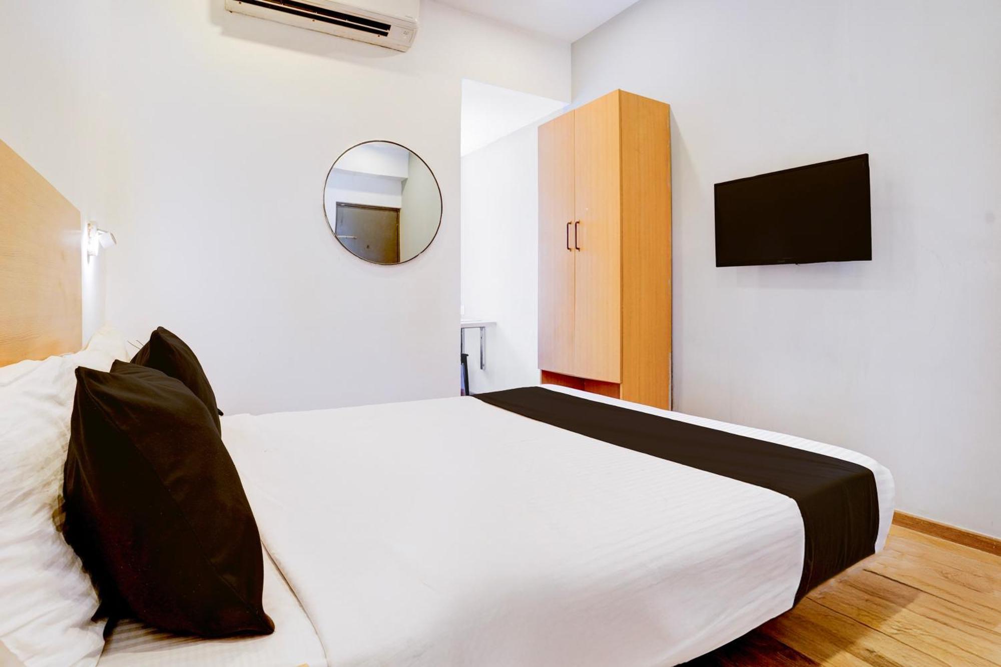 מלון מומביי Townhouse Khar The Habitat מראה חיצוני תמונה